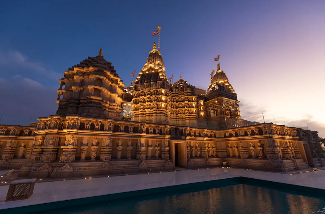 Abu Dhabi Hindu Temple Tour with Return Transfer From Dubai